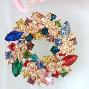 Multi-colored Crystal 3D Wreath Brooch NWT *